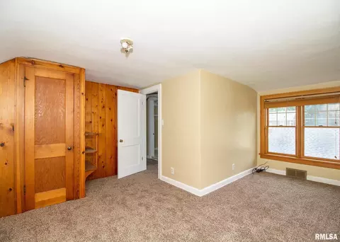 2401 28th St, Moline, IL 61265 photo 20