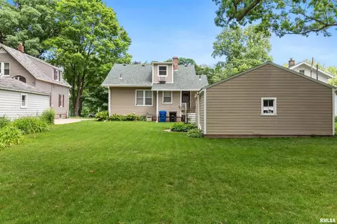 903 37th St, Moline, IL 61265 photo 21
