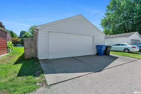 1857 30th St, Moline, IL 61265 photo 20