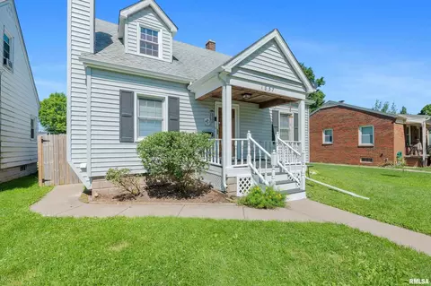 1857 30th St, Moline, IL 61265 photo 2
