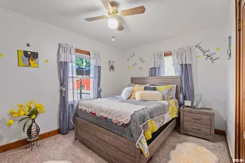 1857 30th St, Moline, IL 61265 photo 8