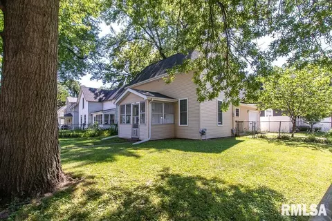 2803 17th St, Moline, IL 61265 photo 2