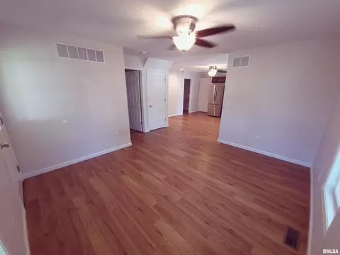 2803 17th St, Moline, IL 61265 photo 5