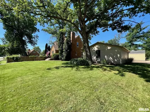 1755 34th St, Moline, IL 61265 photo 29
