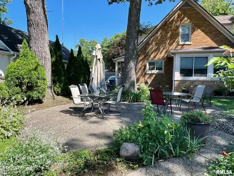 1755 34th St, Moline, IL 61265 photo 31