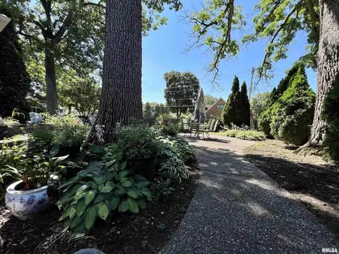 1755 34th St, Moline, IL 61265 photo 30