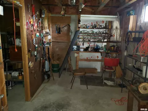 104 E 1st St, Sherrard, IL 61281 photo 29