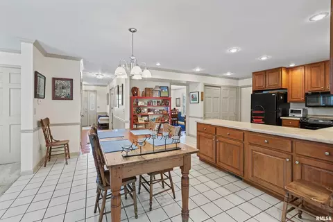 3536 49th St, Moline, IL 61265 photo 19