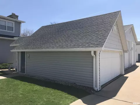 1200 36th Ave, Moline, IL 61265 photo 7