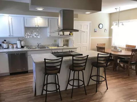 1200 36th Ave, Moline, IL 61265 photo 62