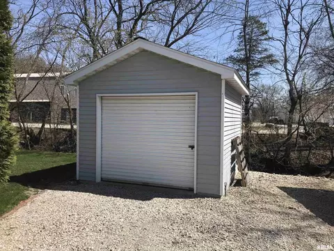 1200 36th Ave, Moline, IL 61265 photo 28