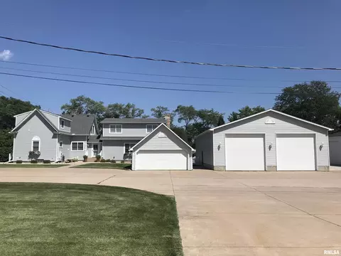 1200 36th Ave, Moline, IL 61265 photo 2