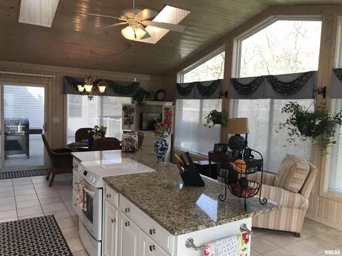 1200 36th Ave, Moline, IL 61265 photo 44