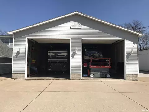 1200 36th Ave, Moline, IL 61265 photo 23
