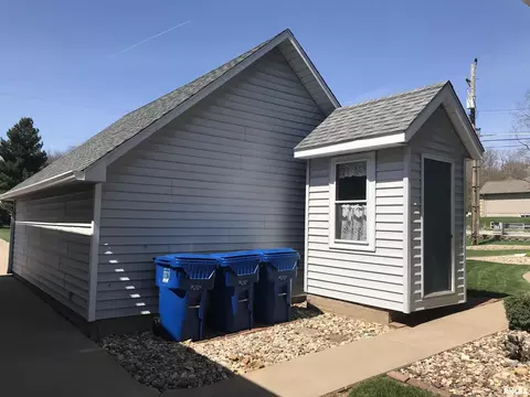 1200 36th Ave, Moline, IL 61265 photo 9