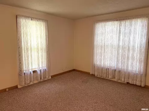 320 N 21st St, Herrin, IL 62948 photo 9