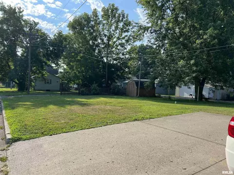 320 N 21st St, Herrin, IL 62948 photo 14