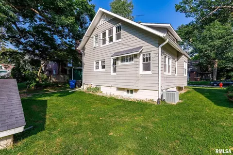2323 11th St, Moline, IL 61265 photo 6
