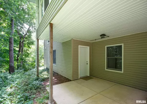 3026 45th St, Moline, IL 61265 photo 40