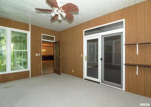 3026 45th St, Moline, IL 61265 photo 13