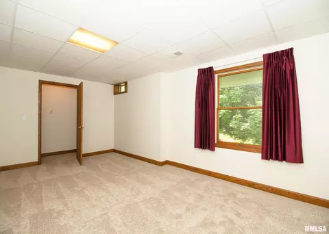 3026 45th St, Moline, IL 61265 photo 36