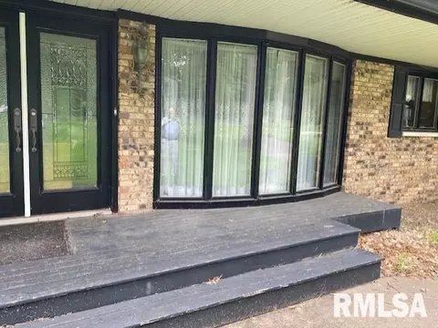 7615 36th Ave, Moline, IL 61265 photo 3