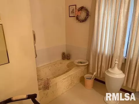 7615 36th Ave, Moline, IL 61265 photo 21