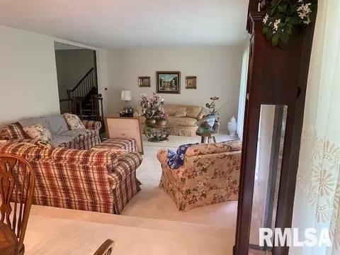 7615 36th Ave, Moline, IL 61265 photo 10