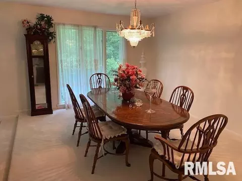7615 36th Ave, Moline, IL 61265 photo 11