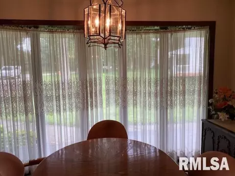 7615 36th Ave, Moline, IL 61265 photo 14