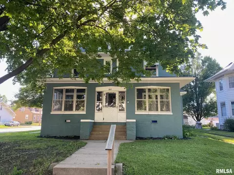 1845 15th St, Moline, IL 61265 photo 2