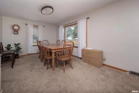 4108 18th Ave, Moline, IL 61265 photo 8