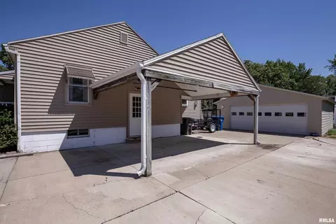 4108 18th Ave, Moline, IL 61265 photo 2