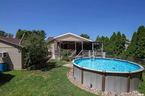 4108 18th Ave, Moline, IL 61265 photo 4