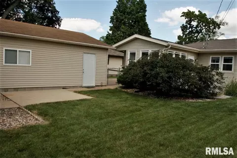 4212 16th Ave, Moline, IL 61265 photo 3