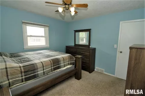 4212 16th Ave, Moline, IL 61265 photo 14