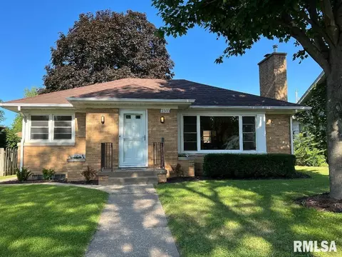2533 29th St, Moline, IL 61265 photo 1