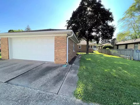 2533 29th St, Moline, IL 61265 photo 16