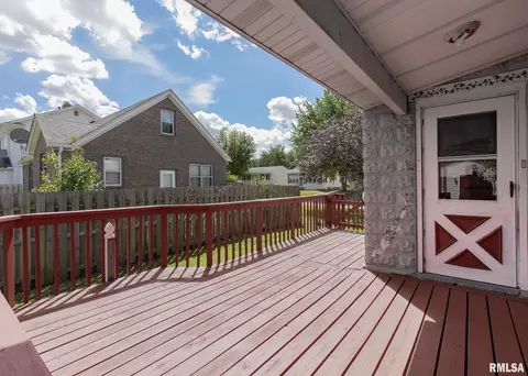 305 9th St, Silvis, IL 61282 photo 22