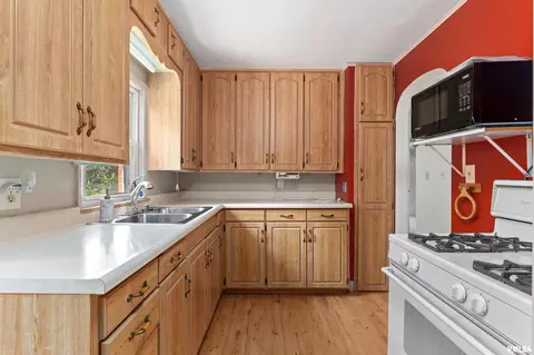 528 32nd Ave, Moline, IL 61265 photo 8