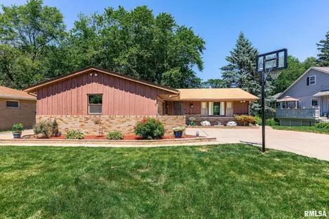 1107 6th Ave, Silvis, IL 61282 photo 1