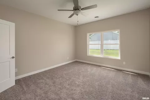 2408 13th St, Silvis, IL 61282 photo 14