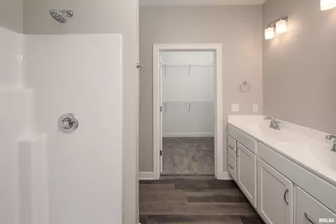 2408 13th St, Silvis, IL 61282 photo 17