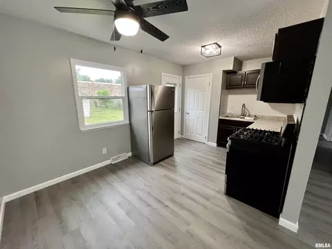 4803 44th Ave, Moline, IL 61265 photo 2