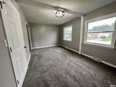 4803 44th Ave, Moline, IL 61265 photo 10