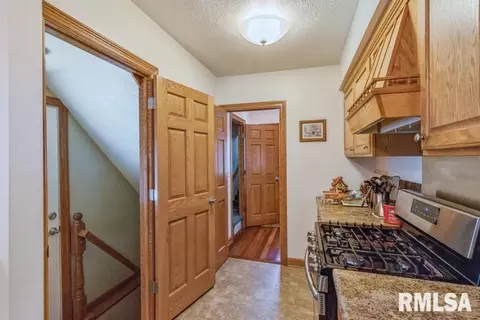 2711 12th Ave, Moline, IL 61265 photo 4