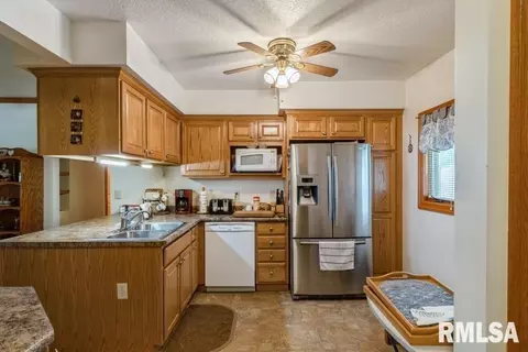 2711 12th Ave, Moline, IL 61265 photo 3