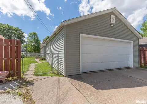 1820 3rd St, Moline, IL 61265 photo 3