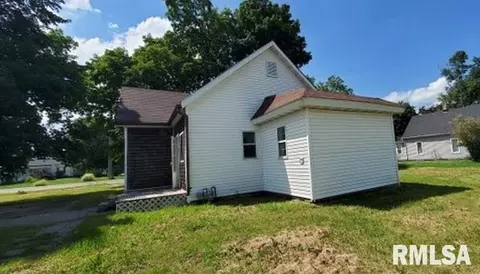 1801 16th Ave, Viola, IL 61486 photo 2
