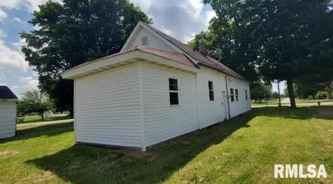 1801 16th Ave, Viola, IL 61486 photo 3